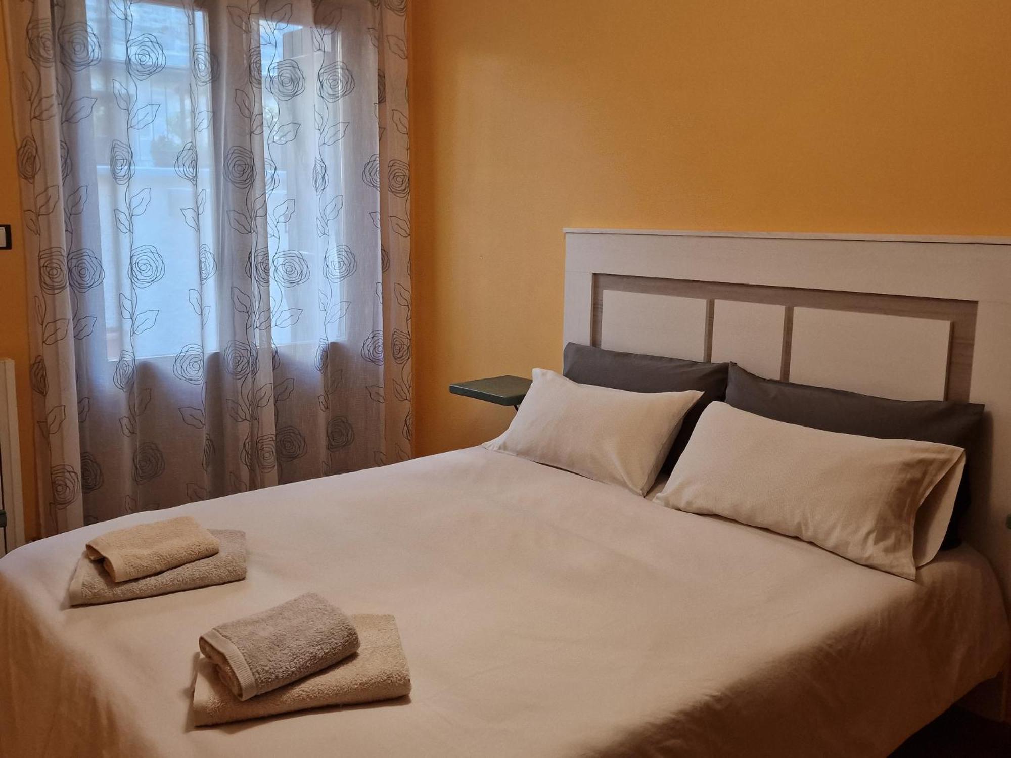 Casa Che Playa & Montana Biescas Lejlighed Eksteriør billede